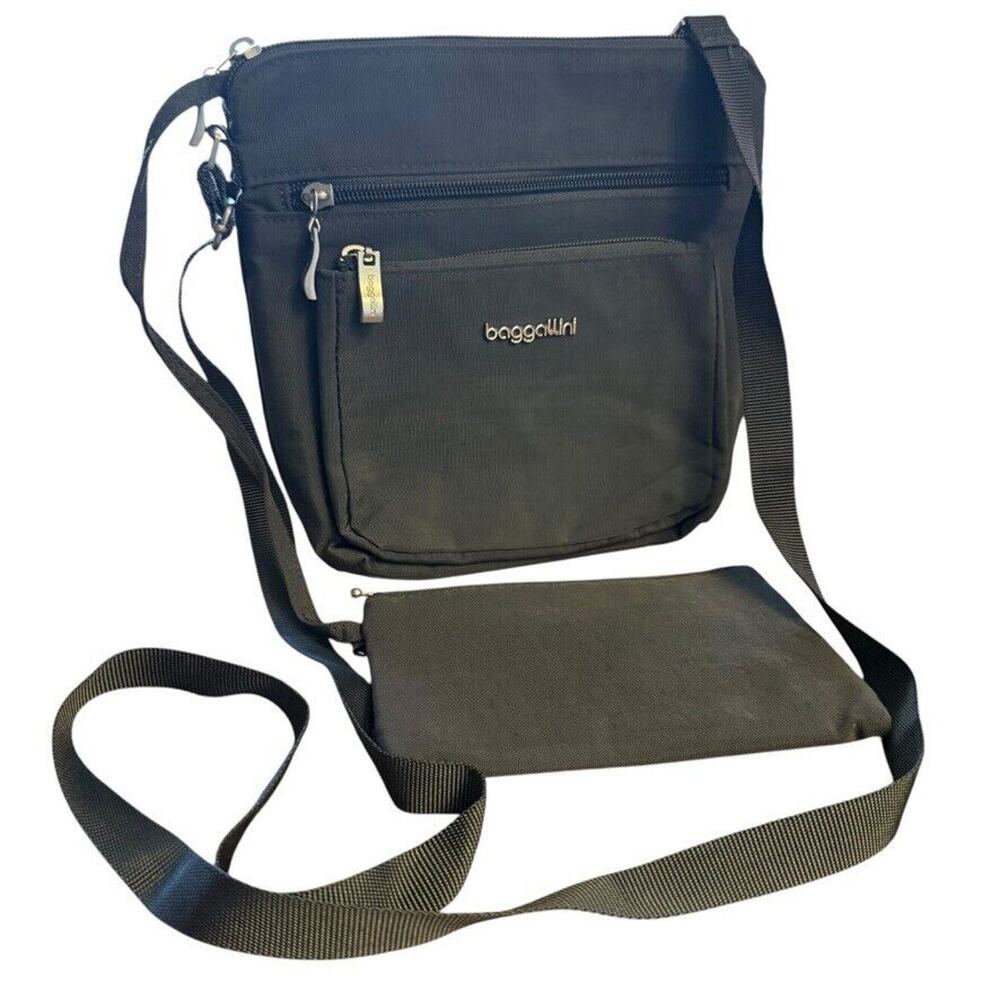 Baggallini Womens Gray Crossbody Shoulder Bag Handbag Purse Sporty Messenger